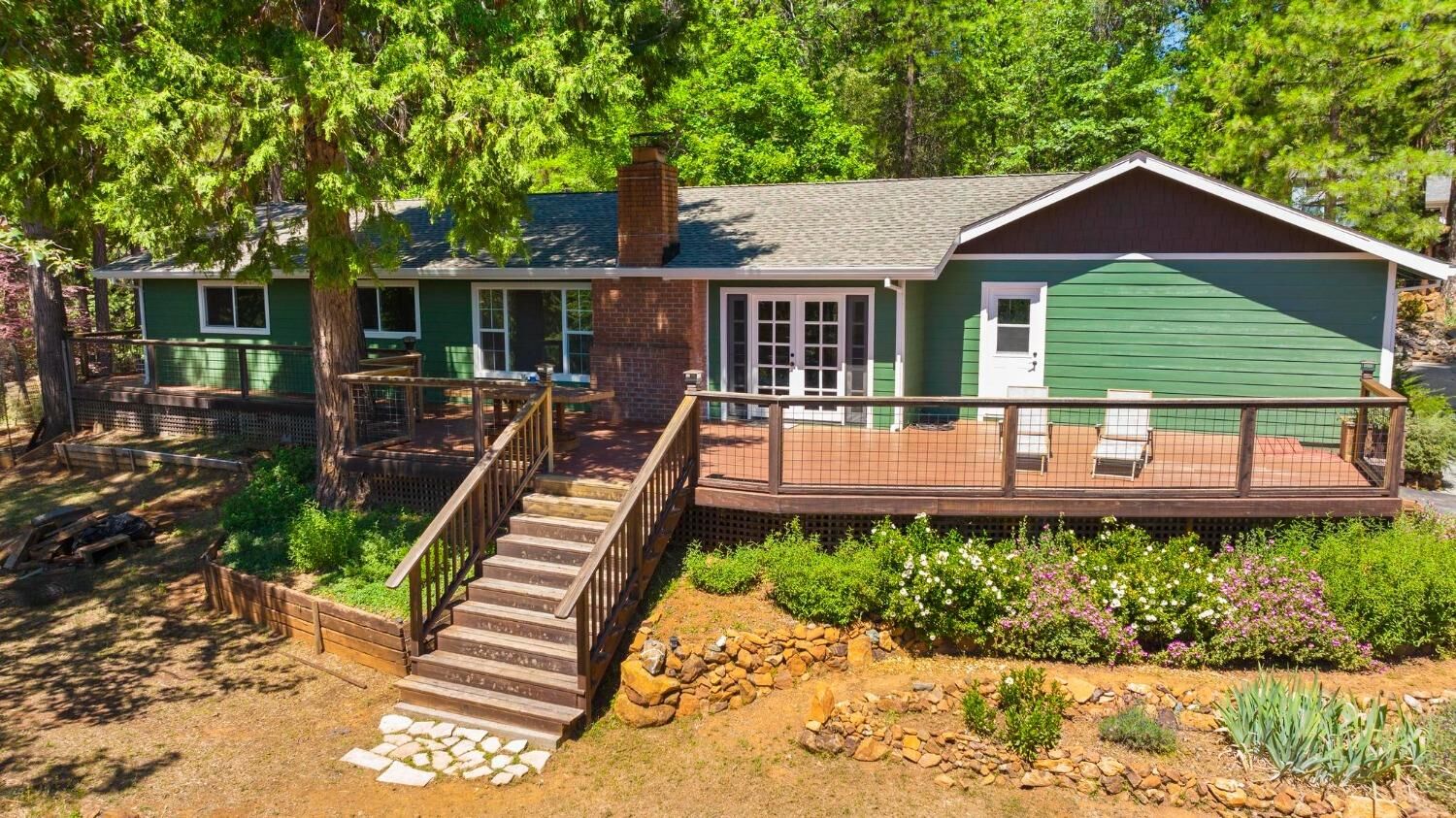 Property Photo:  14262 Highland Drive  CA 95945 