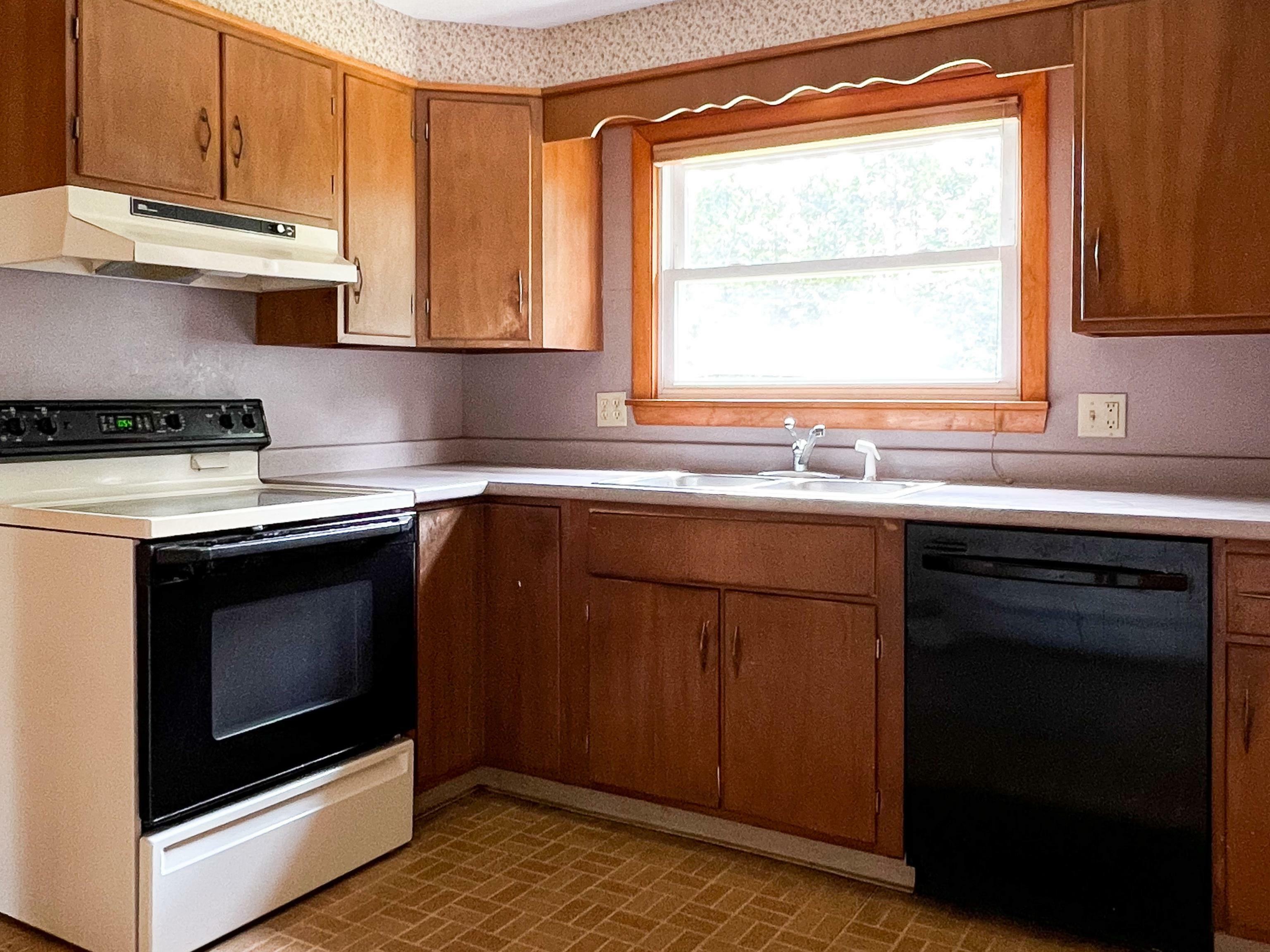 Property Photo: 12 Westwood Parkway VT 05641-5220