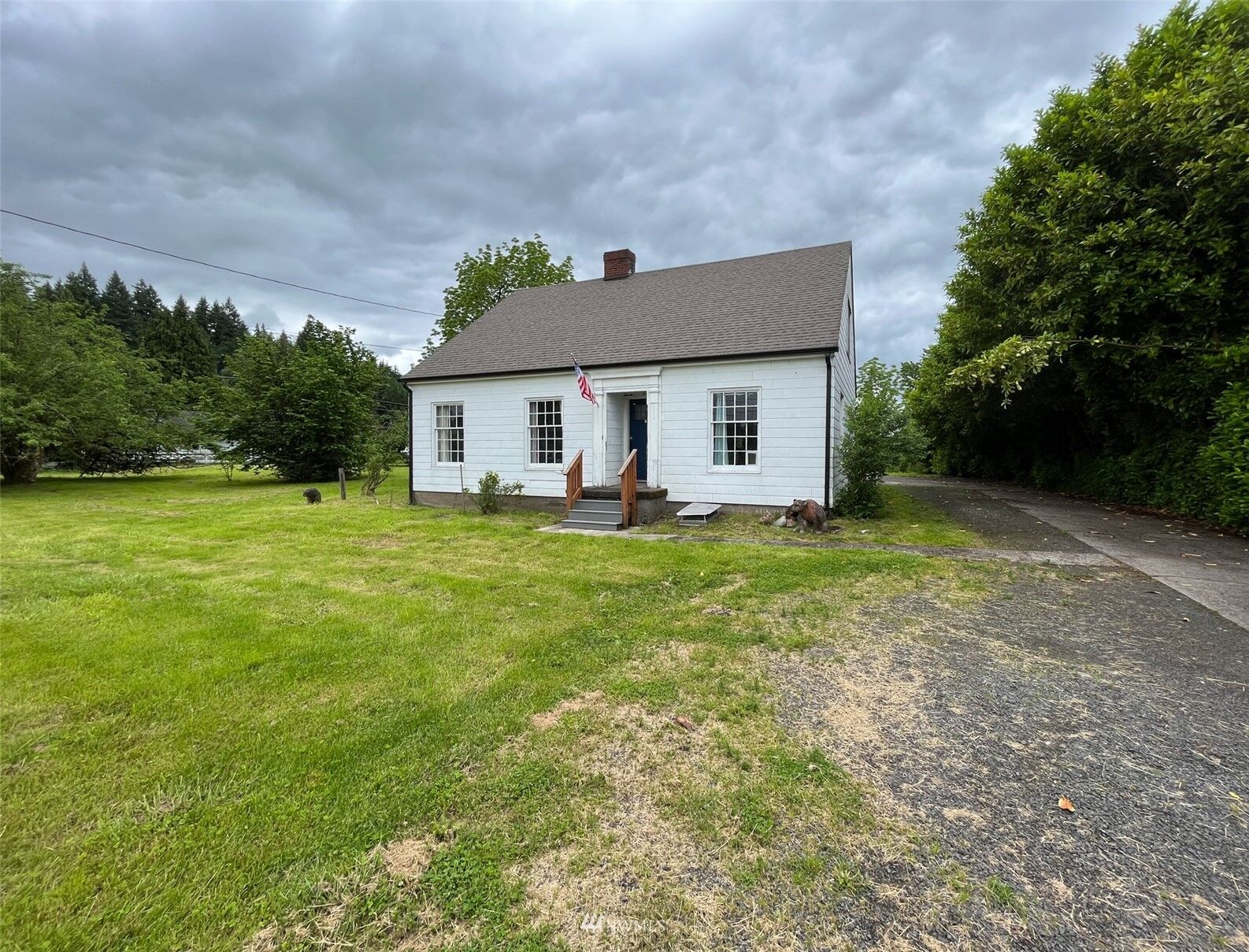 Property Photo: 2053 36th Avenue WA 98632