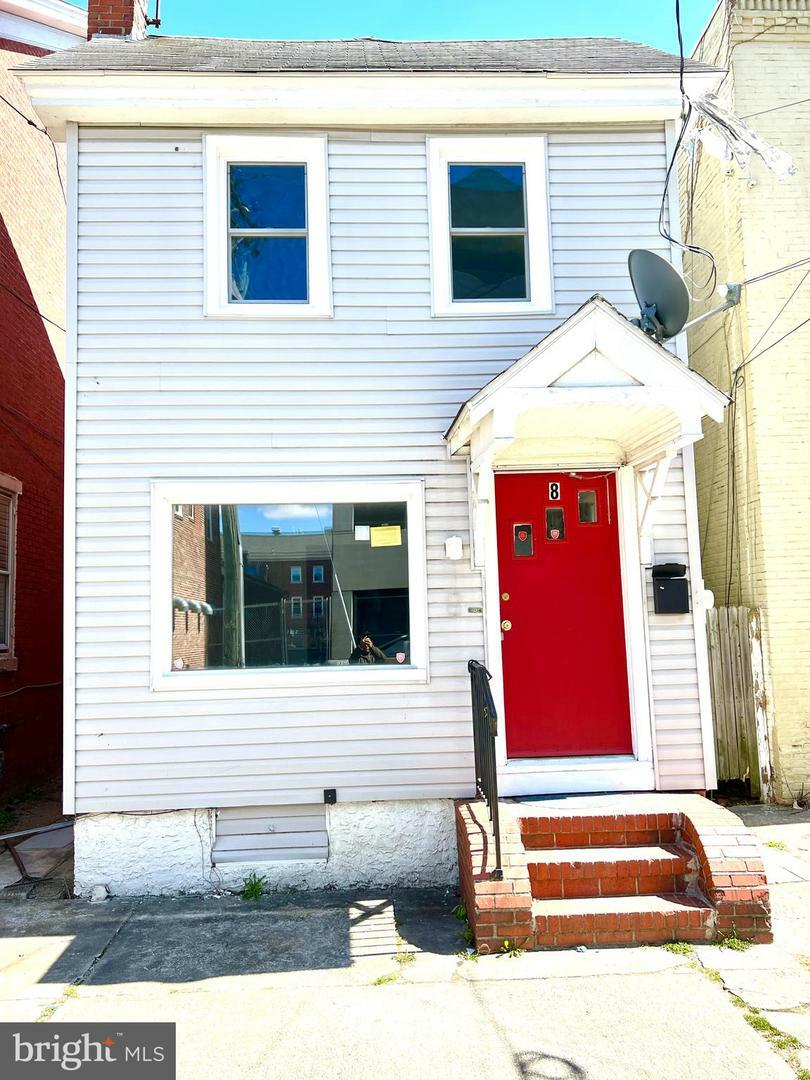 Property Photo:  8 Walnut Street  NJ 08079 