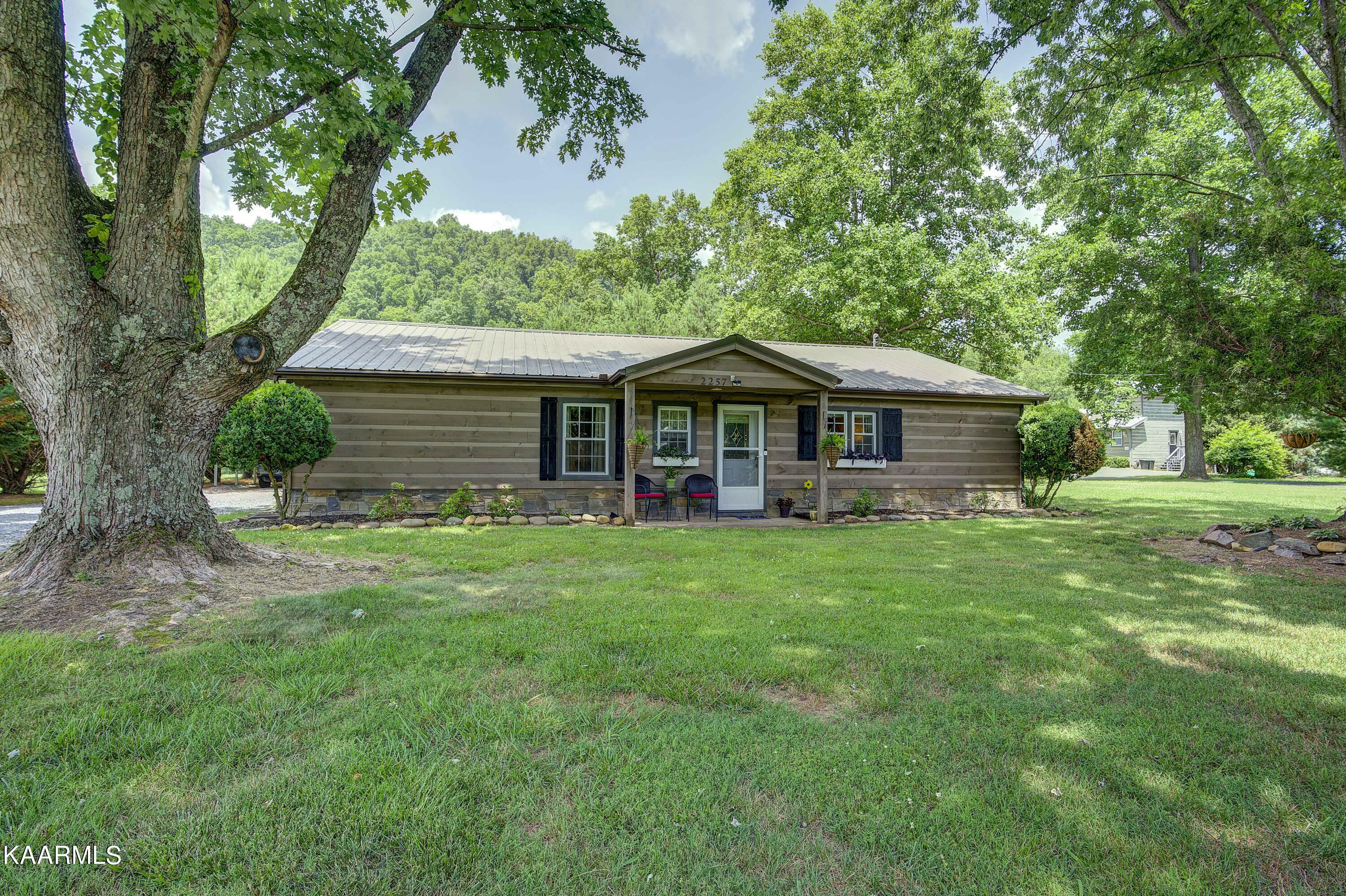 Property Photo:  2257 Hartford Rd  TN 37722 