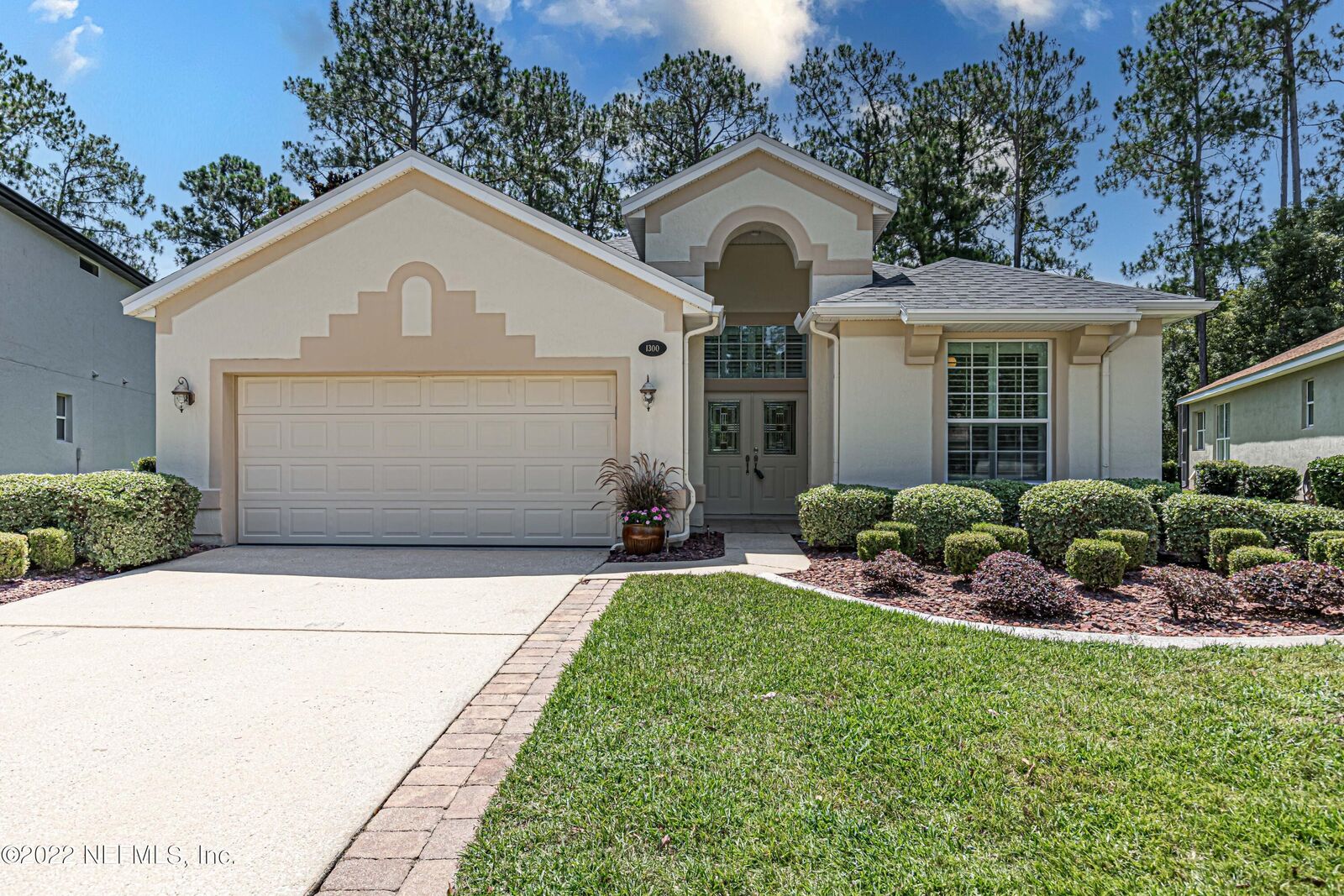 Property Photo:  1300 Fairway Village Drive  FL 32003 