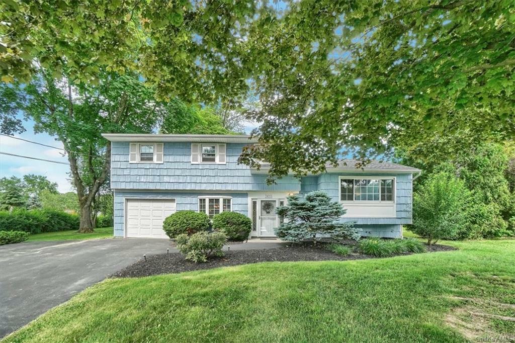 Property Photo:  3493 Flanders Drive  NY 10598 