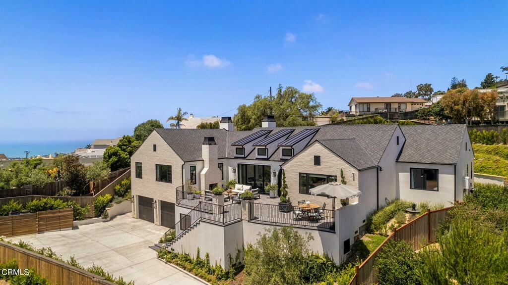 Property Photo: 1681 Buena Vista Street CA 93001