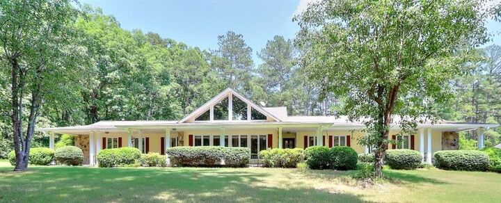 3680 Laurel Lane NE  Conyers GA 30012 photo