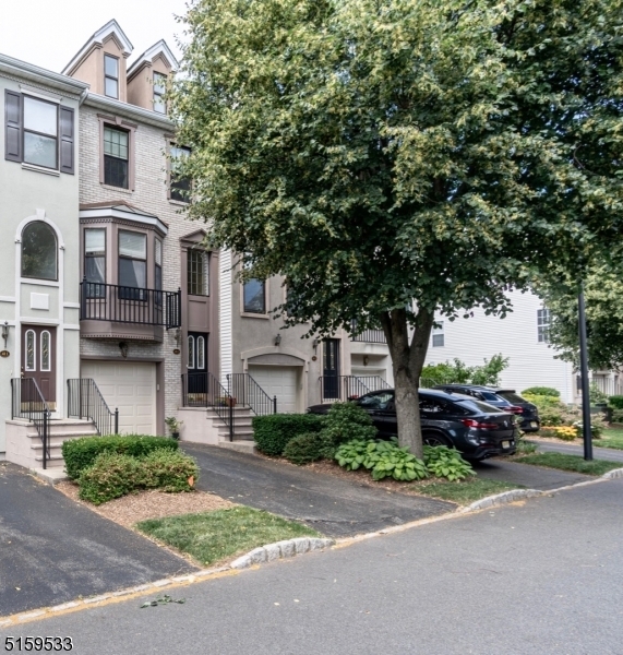 Property Photo: 412 Manchester Dr NJ 07110