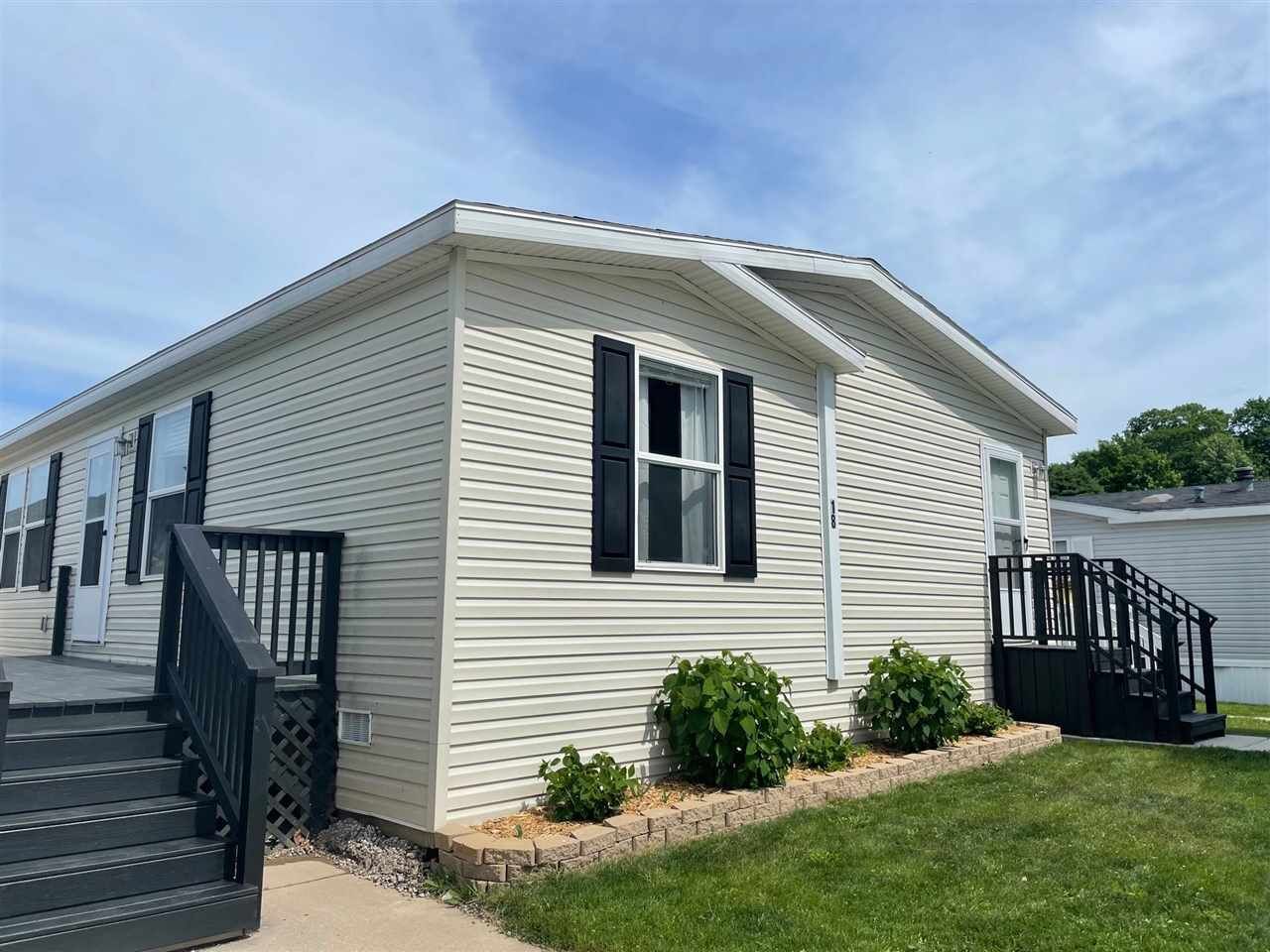 Property Photo:  6685 #18 M-66  MI 49720 