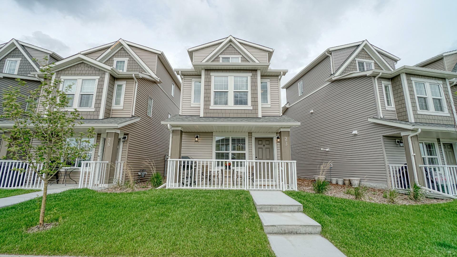 Property Photo: 23, 1407 3 Street SE 23 AB T1V 0E9