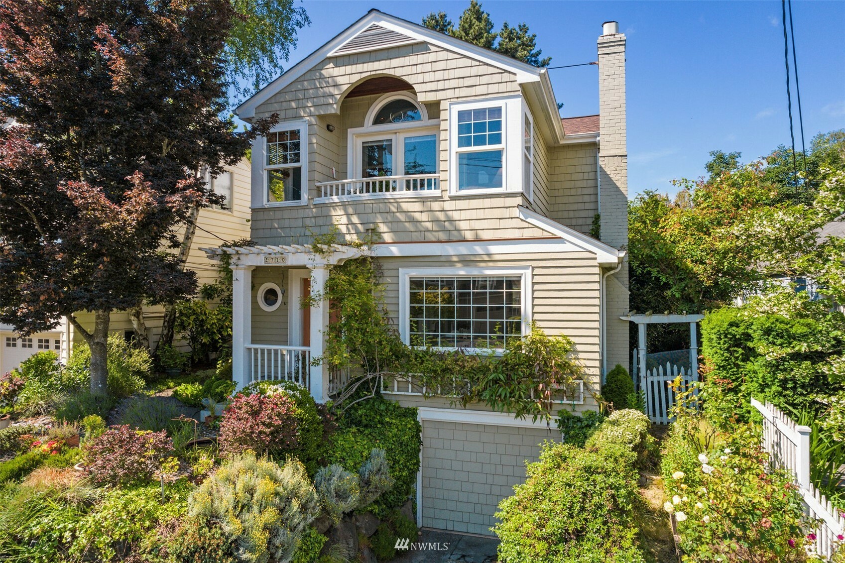 Property Photo: 2710 W Blaine Street WA 98199