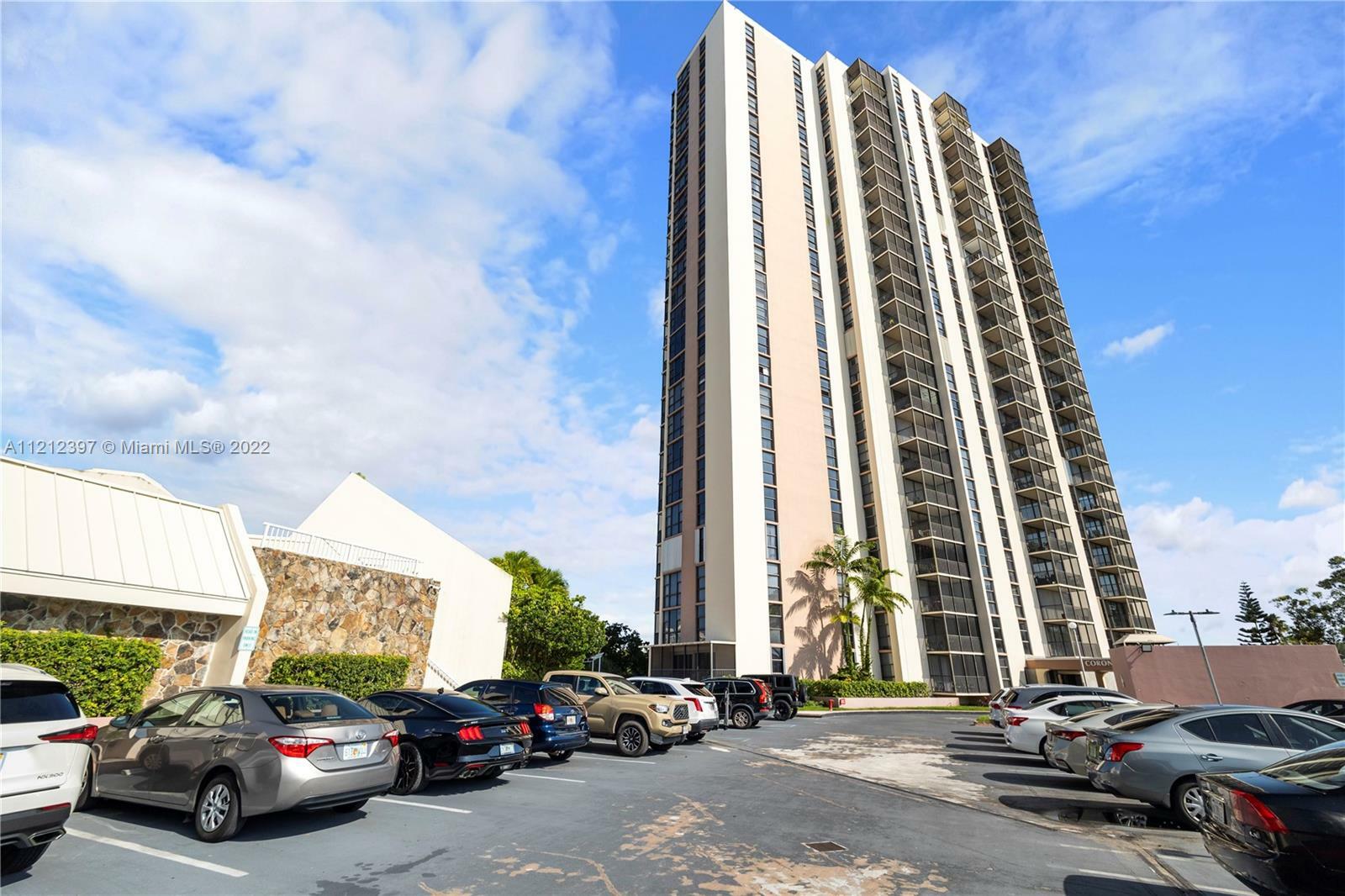 Property Photo: 20335 W Country Club Dr 1001 FL 33180