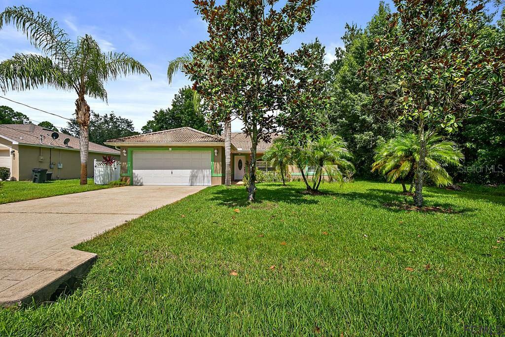 Property Photo:  43 Point Pleasant Drive  FL 32164 