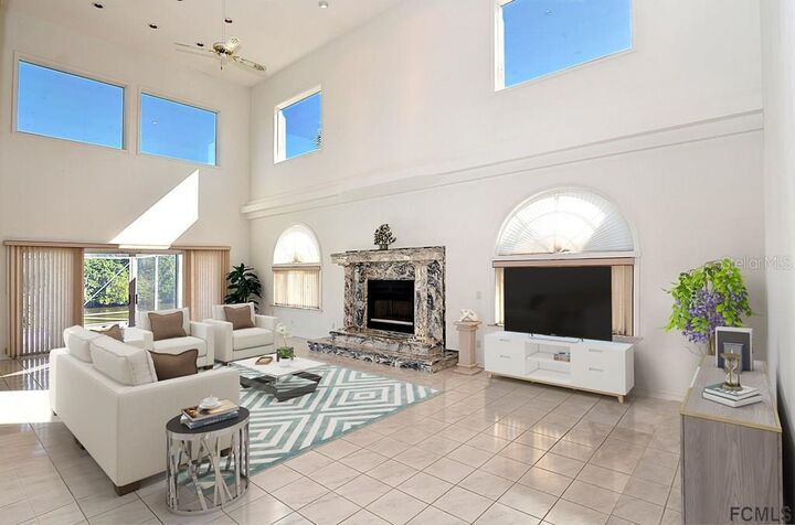 Property Photo:  5 Cleveland Court  FL 32137 