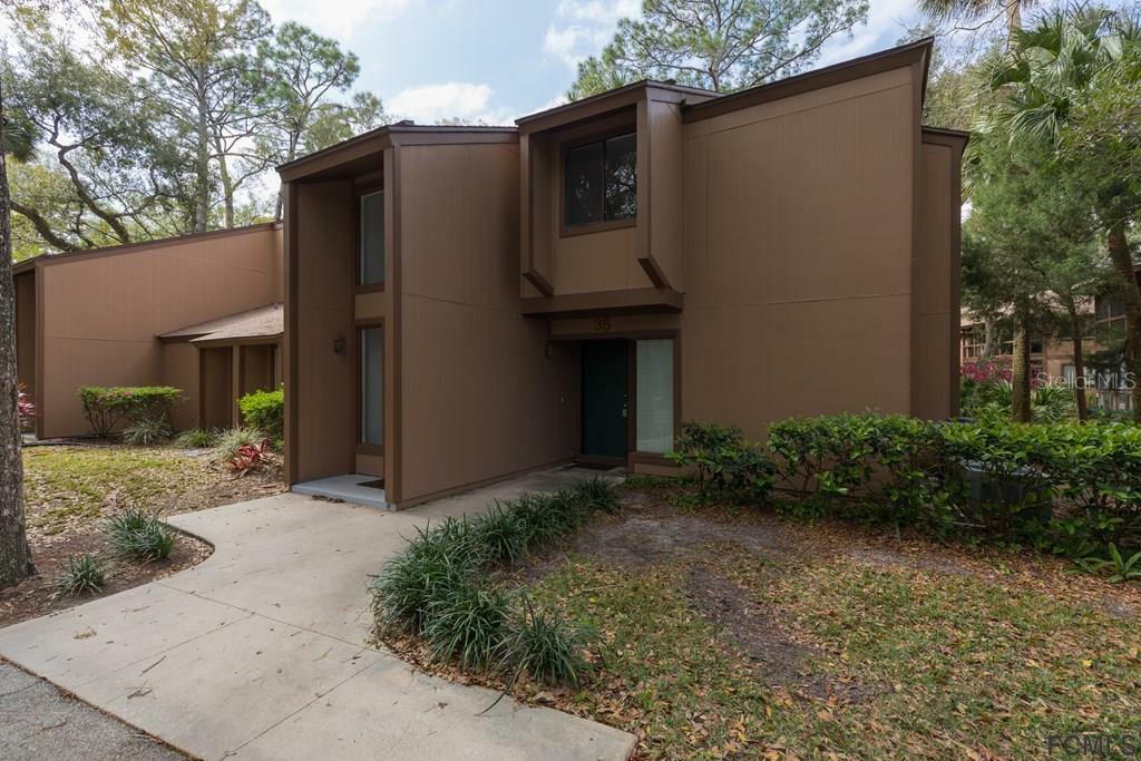 Property Photo: 35 Fairways Circle 35 FL 32137