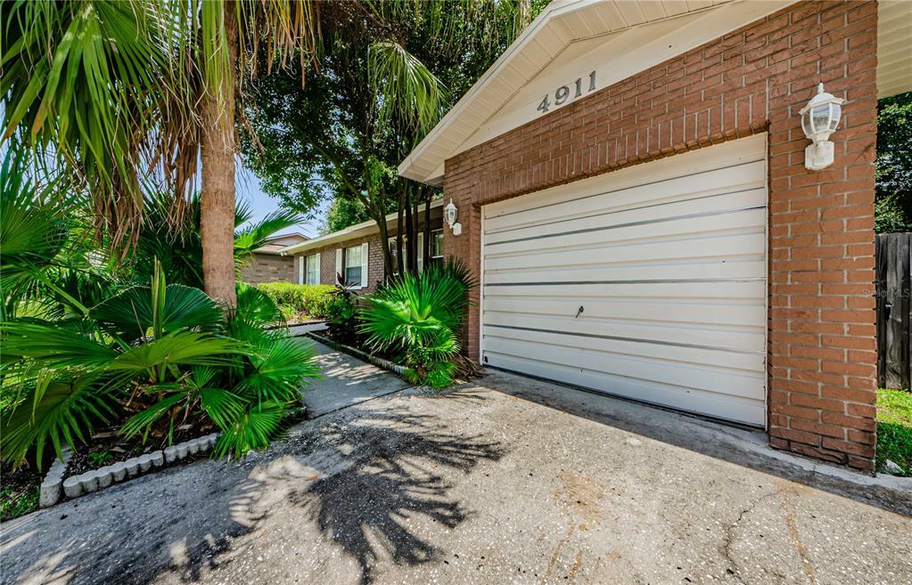 Property Photo:  4911 Reagan Avenue  FL 33584 