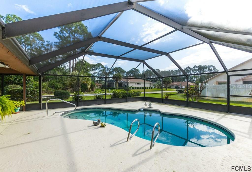 Property Photo: 1 Washton Place FL 32164