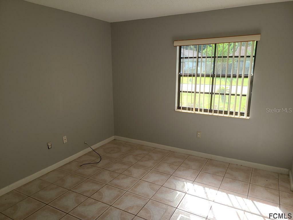 Property Photo:  9 Blackwood Court  FL 32137 