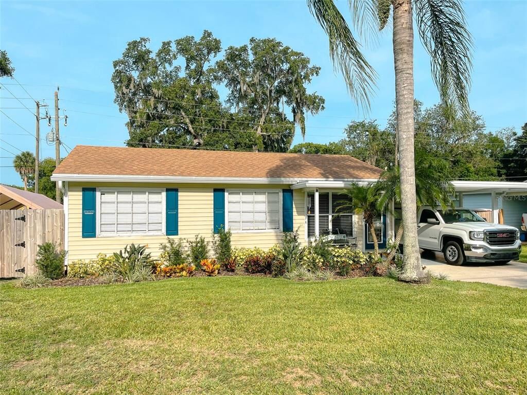 Property Photo:  2101 S Palmetto Avenue  FL 32771 