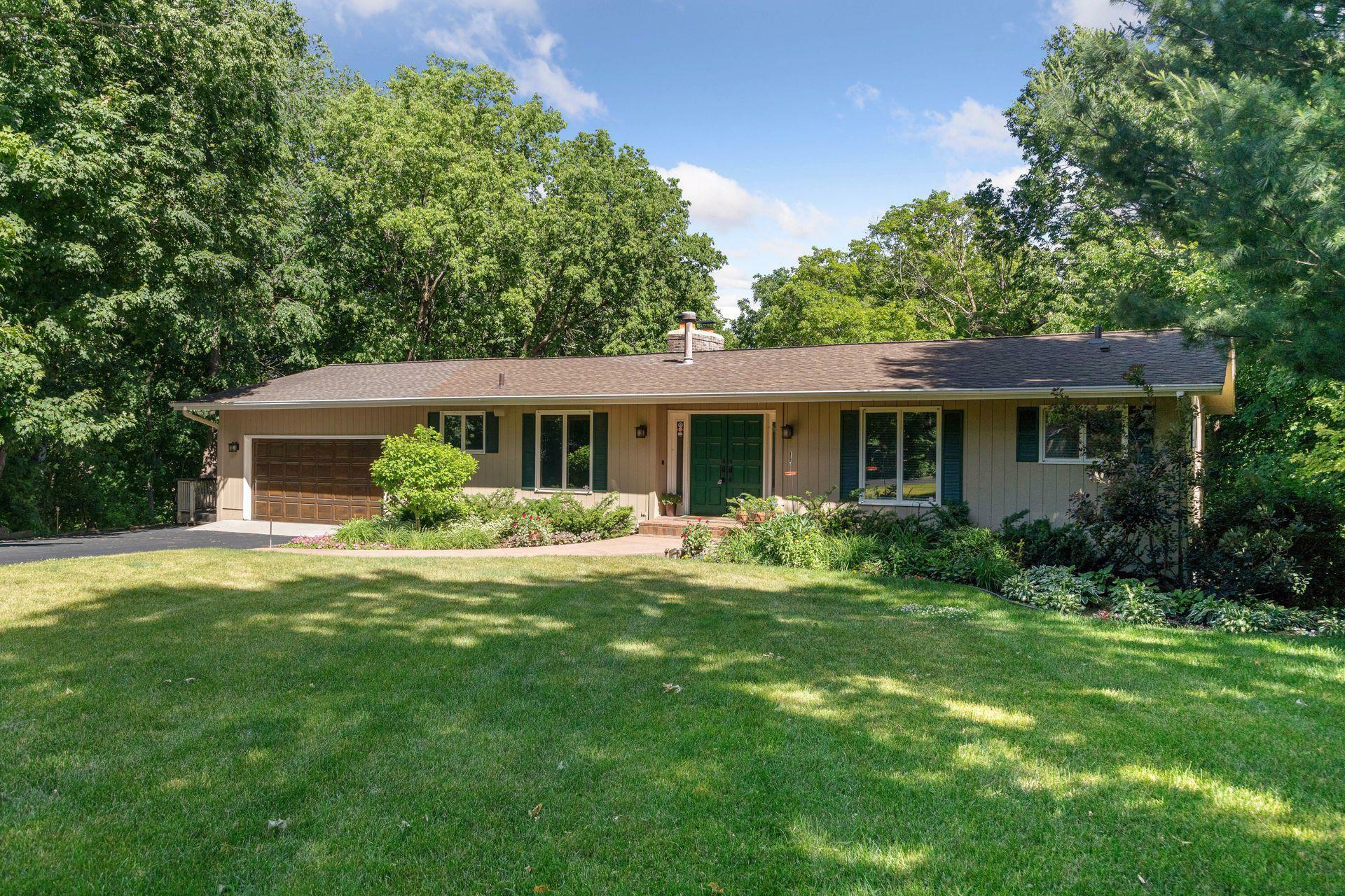 Property Photo:  40 Creekside Drive  MN 55356 