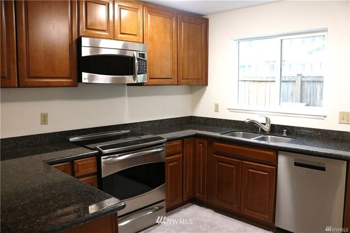 Property Photo: 555 Prospect Street 2 WA 98109