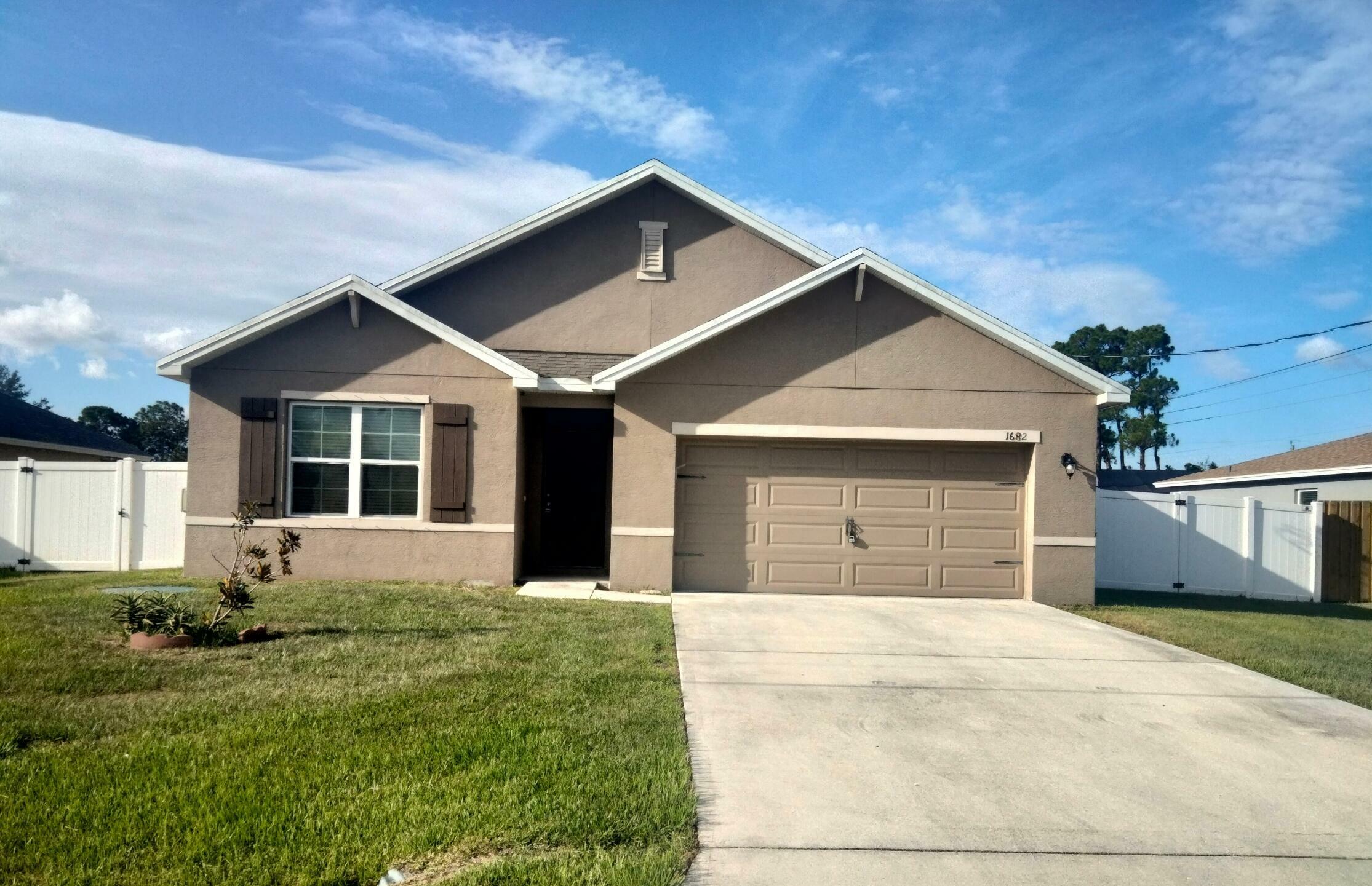 Property Photo:  1682 SW Boykin Avenue  FL 34953 