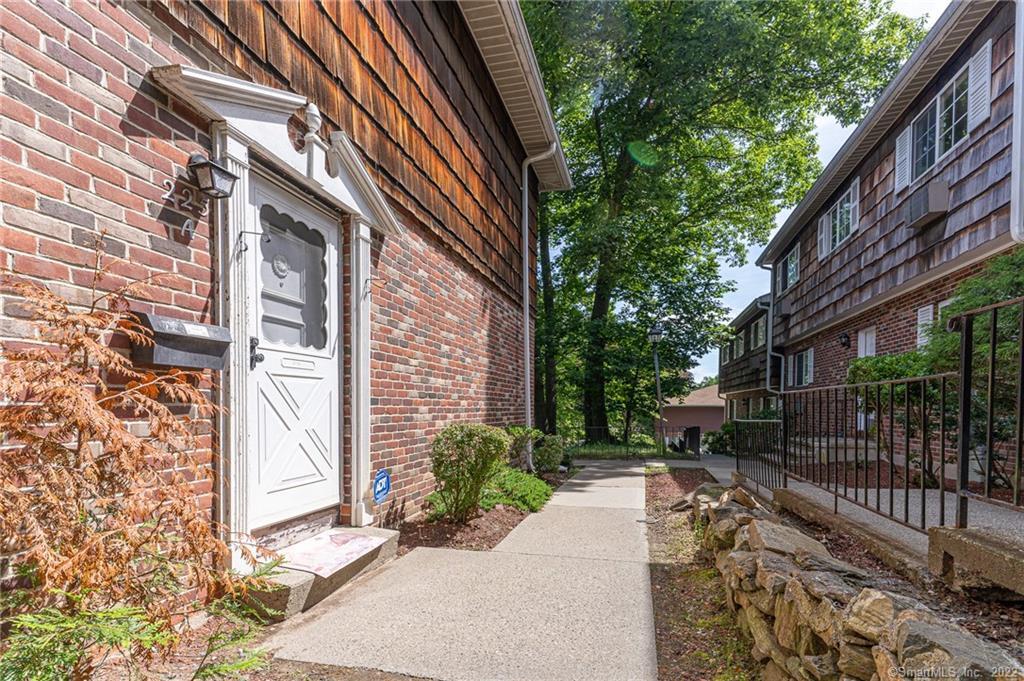 Property Photo: 225 Edgemoor Road A CT 06606