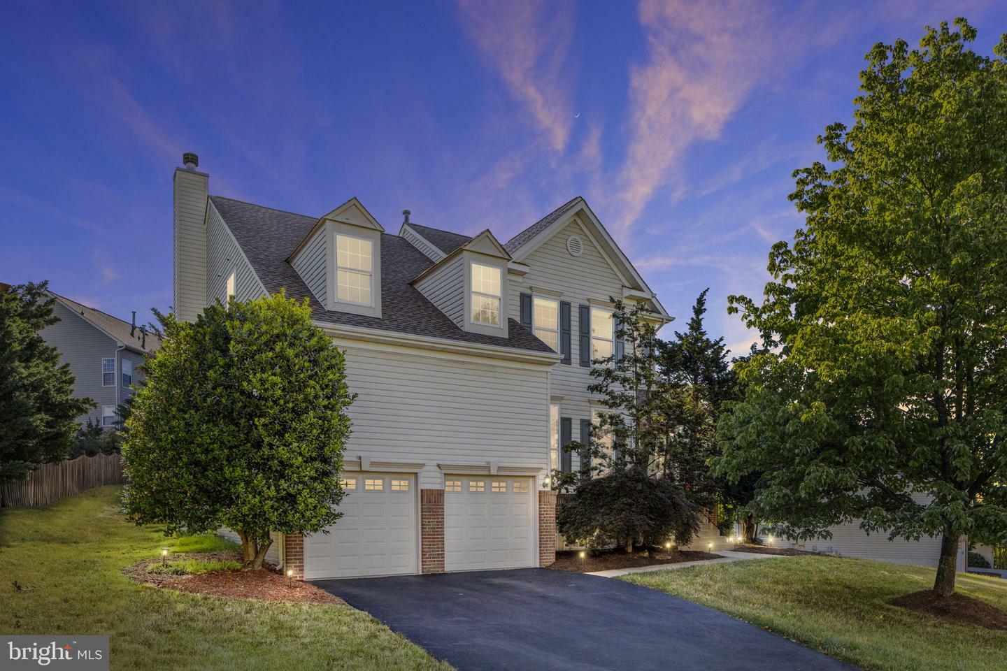 Property Photo: 804 Santmyer Drive SE VA 20175
