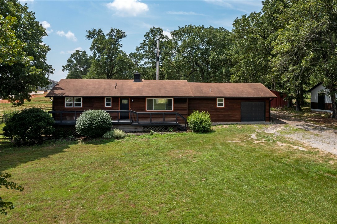 Property Photo:  6463 Georges Avenue  AR 72762 