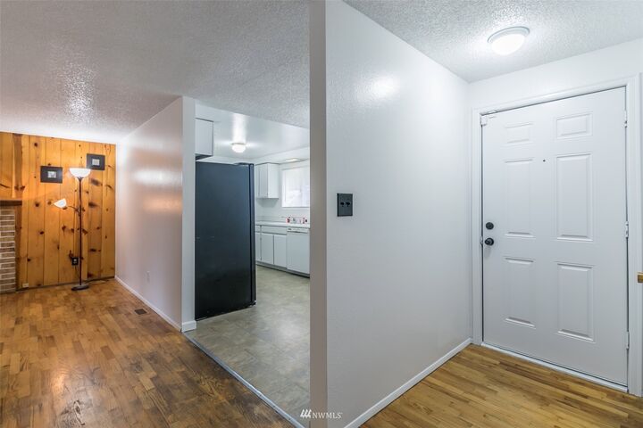 Property Photo: 35662 15th Avenue SW WA 98023