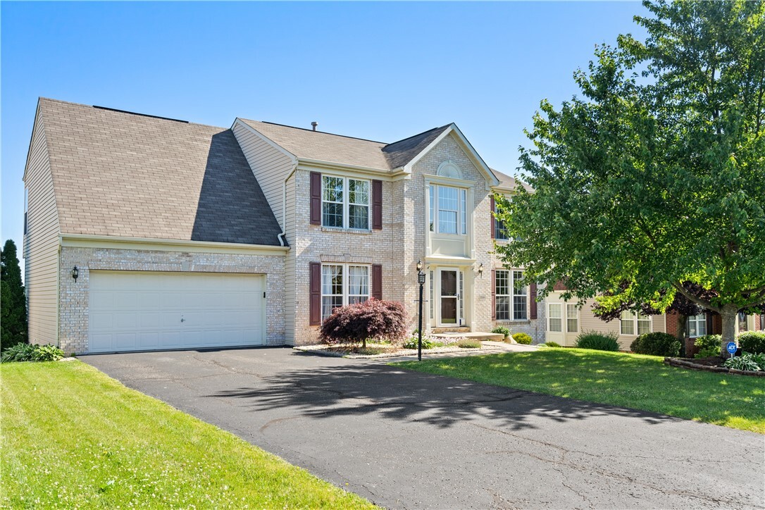 Property Photo: 258 Field Club Circle PA 15136