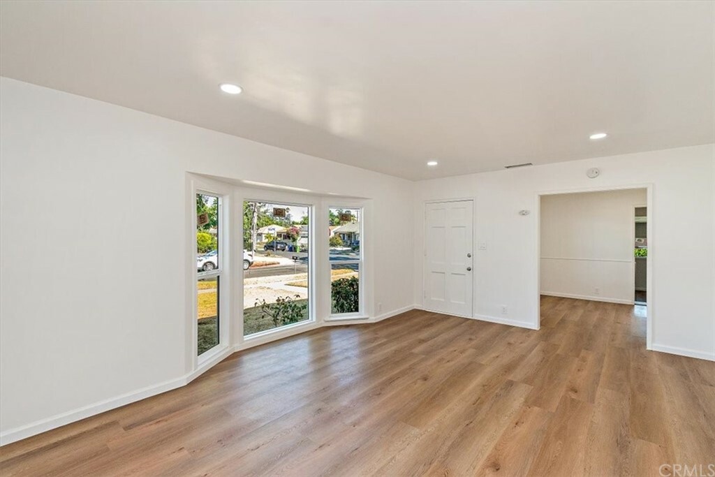 Property Photo:  7803 Langdon Avenue  CA 91406 