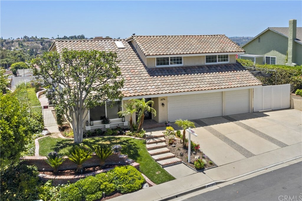 Property Photo:  26756 Valpariso Drive  CA 92691 