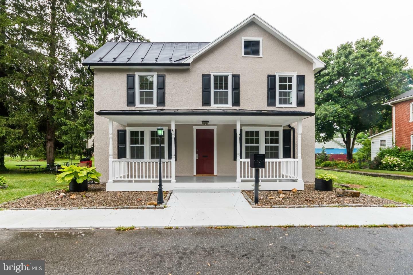 Property Photo:  341 E 1st Avenue  WV 25414 