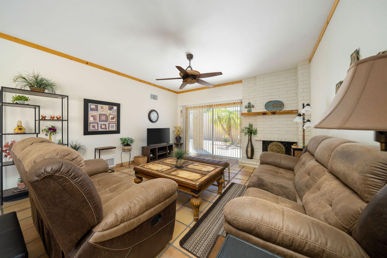 Property Photo:  44129 Chamonix Court  CA 92260 