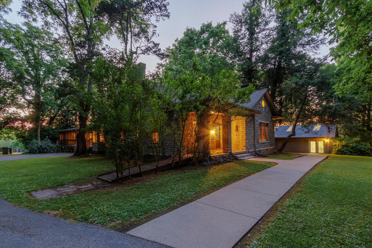 Property Photo: 800 S Scruggs KY 40601