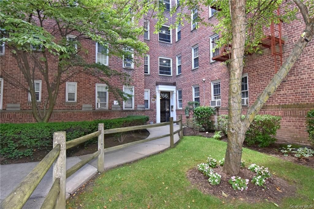 Property Photo: 766 Bronx River Road B16 NY 10708