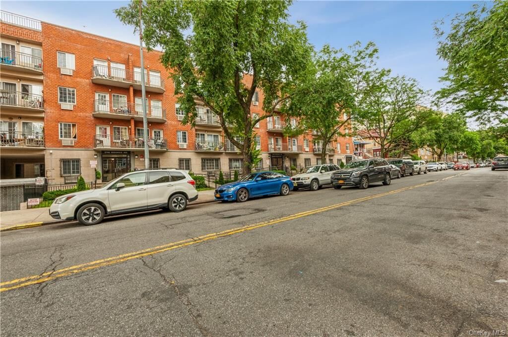 Property Photo: 2792 Sedgwick Avenue 3B NY 10468