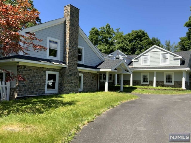 92 Pleasant Avenue  Upper Saddle River NJ 07458 photo