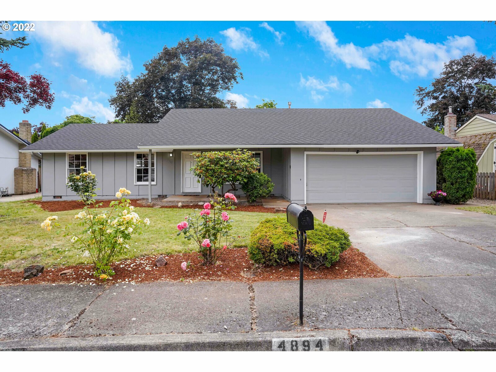 Property Photo: 4894 Newtown Ave SE OR 97301