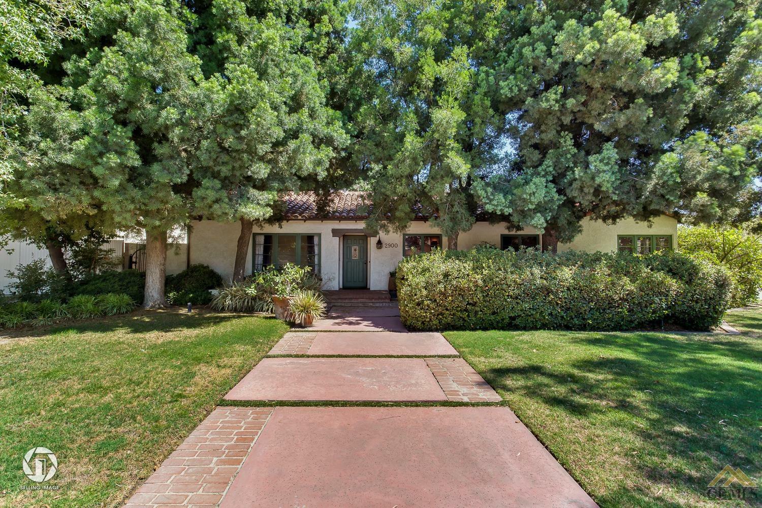 Property Photo:  2900 21st Street  CA 93301 