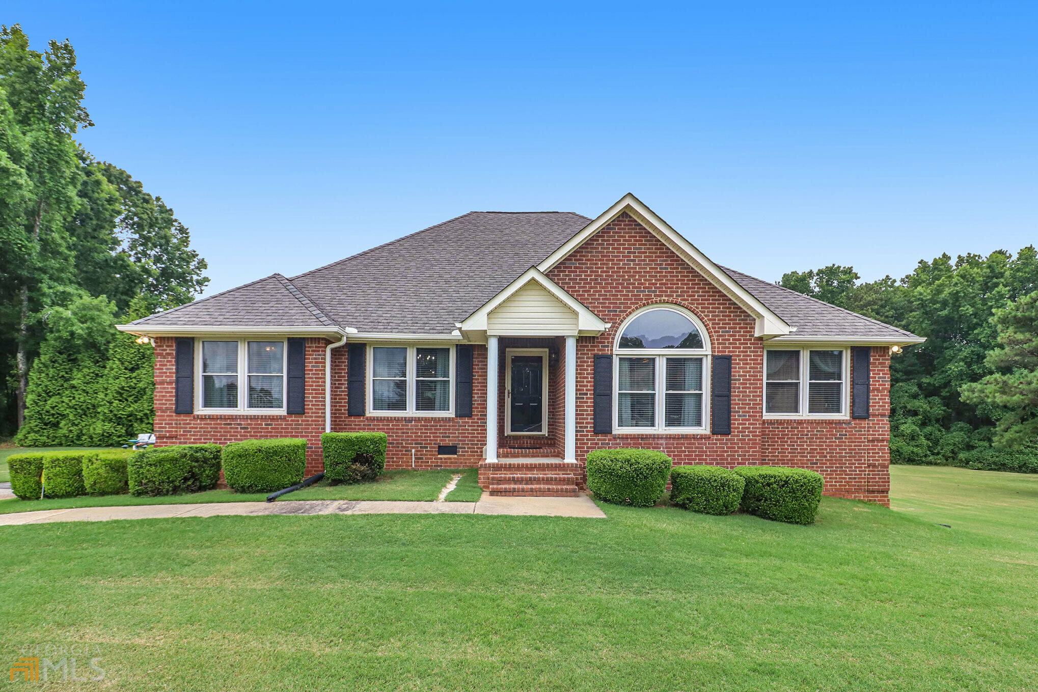 Property Photo:  132 Lake Hampton Drive  GA 30228 