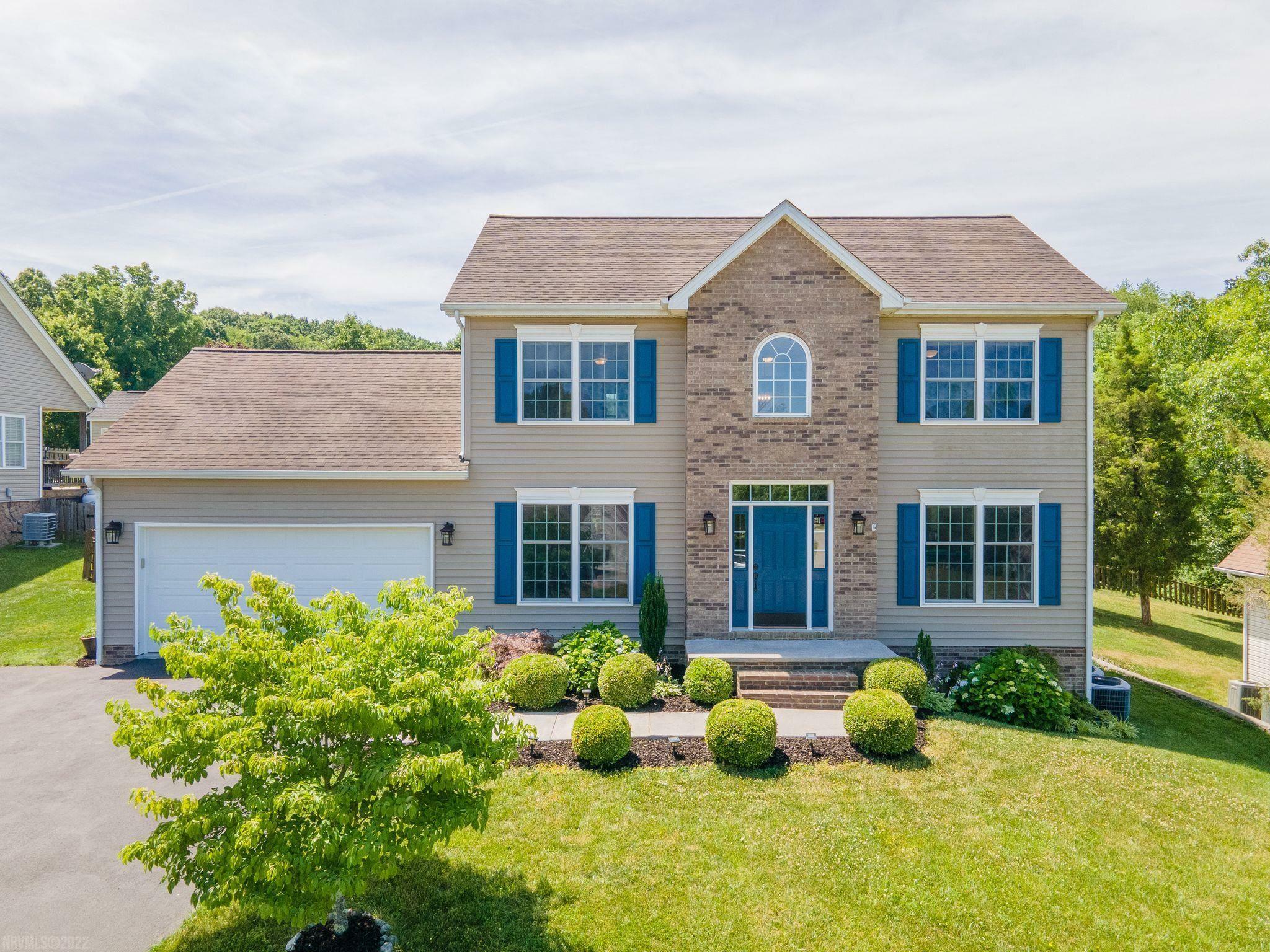 Property Photo:  911 Crosscreek Drive  VA 24073 