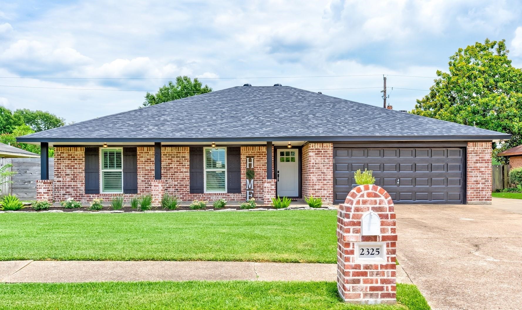 Property Photo:  2325 Patricia Ln  TX 77651 