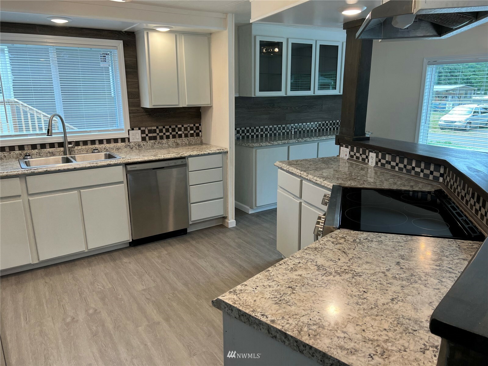 Property Photo: 3371 SE Bielmeier Road 32 WA 98367