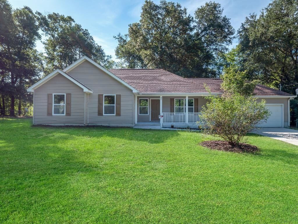 Property Photo: 219 Noah Lane FL 32351