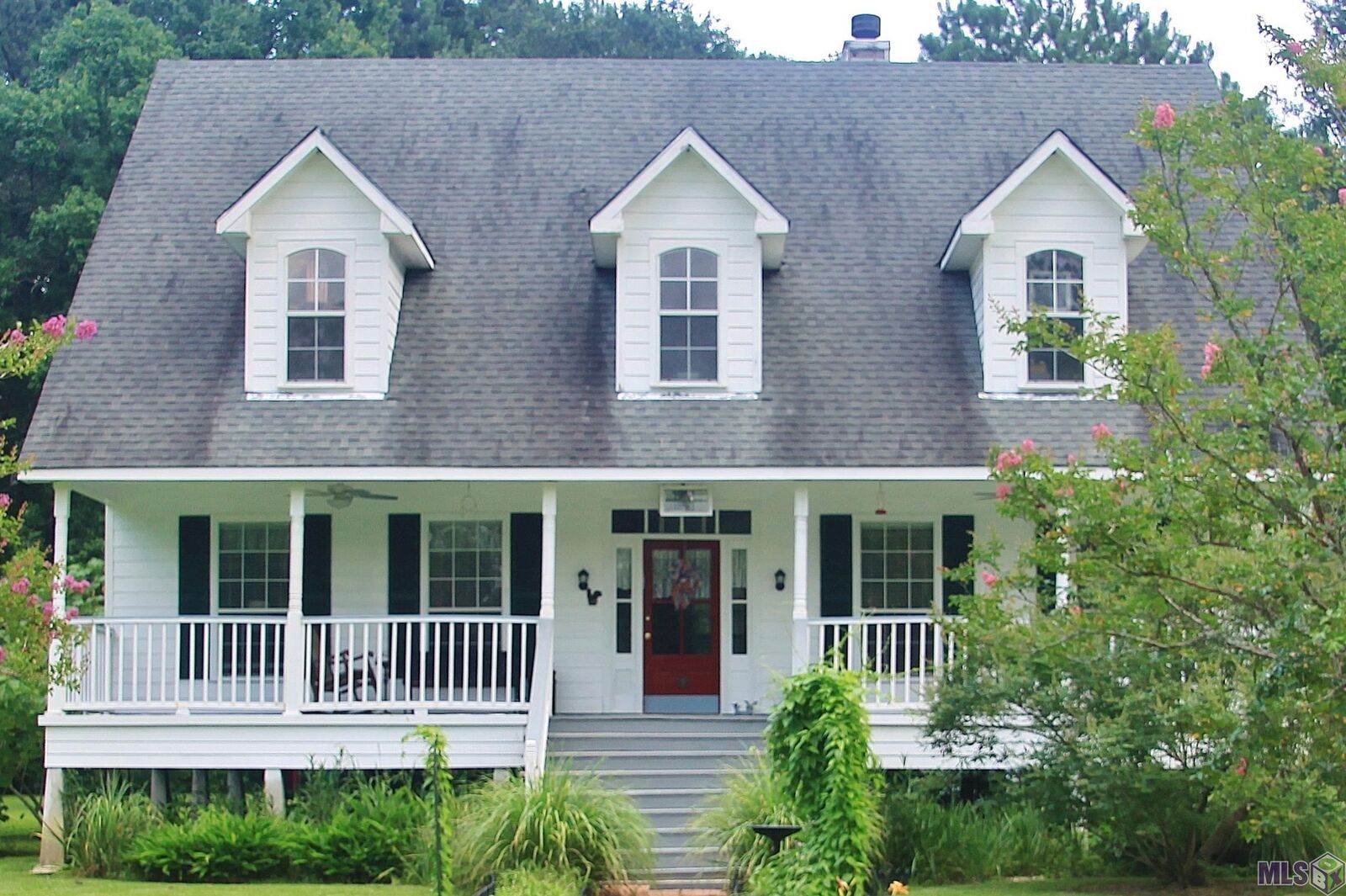 Property Photo: 34179 Cane Market Rd LA 70785