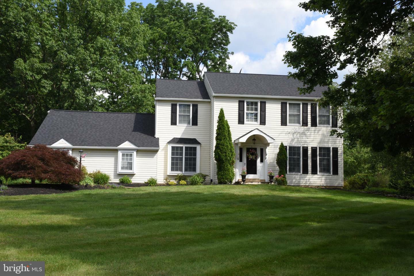 Property Photo:  2743 Duke Drive  PA 18925 