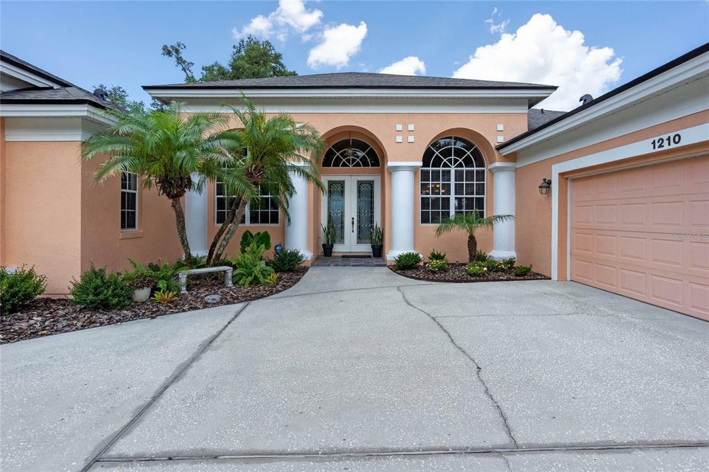 Property Photo:  1210 Lexington Parkway  FL 32712 