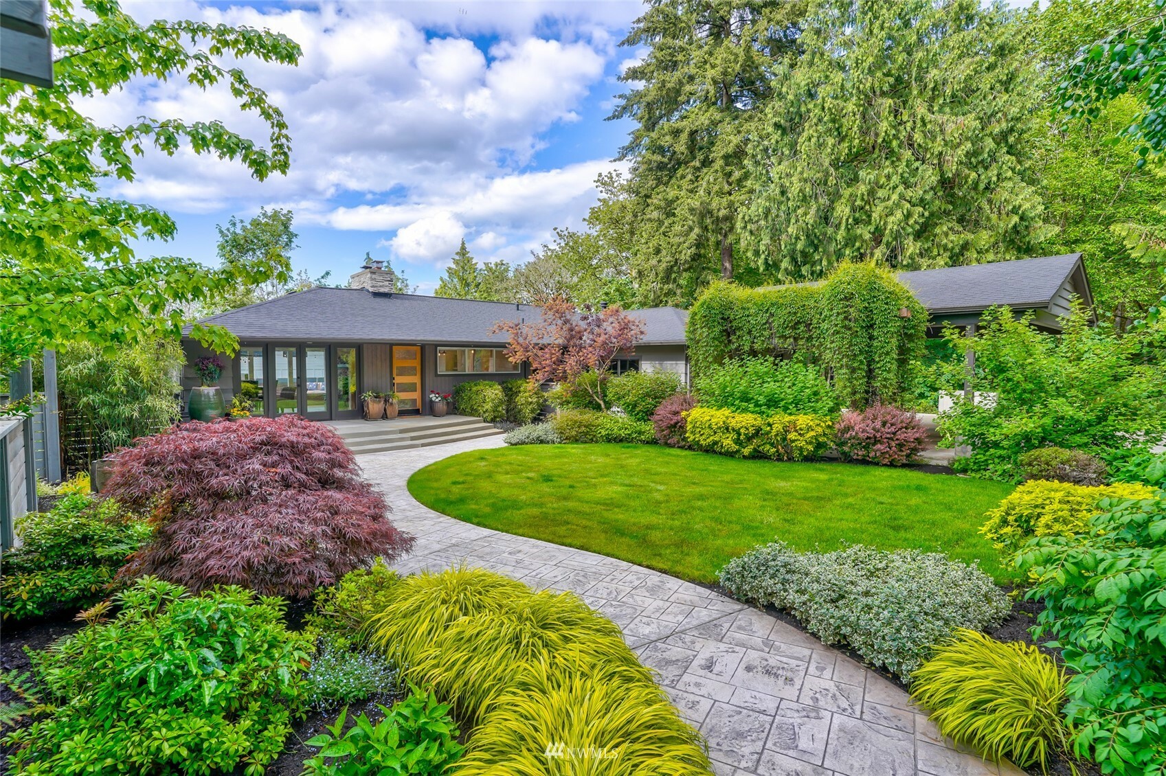 Property Photo: 100 20th Avenue WA 98033
