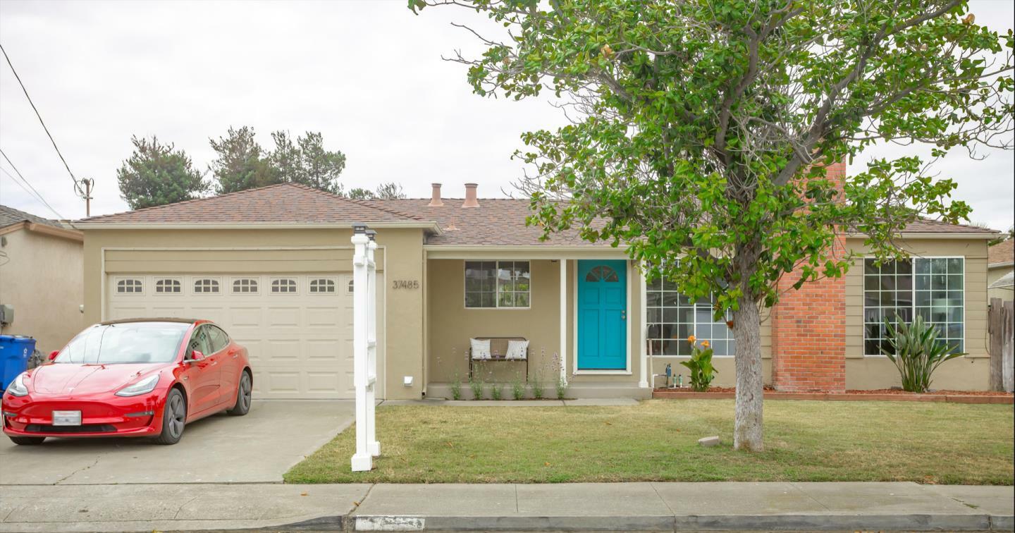 Property Photo:  37485 Southwood Drive  CA 94536 