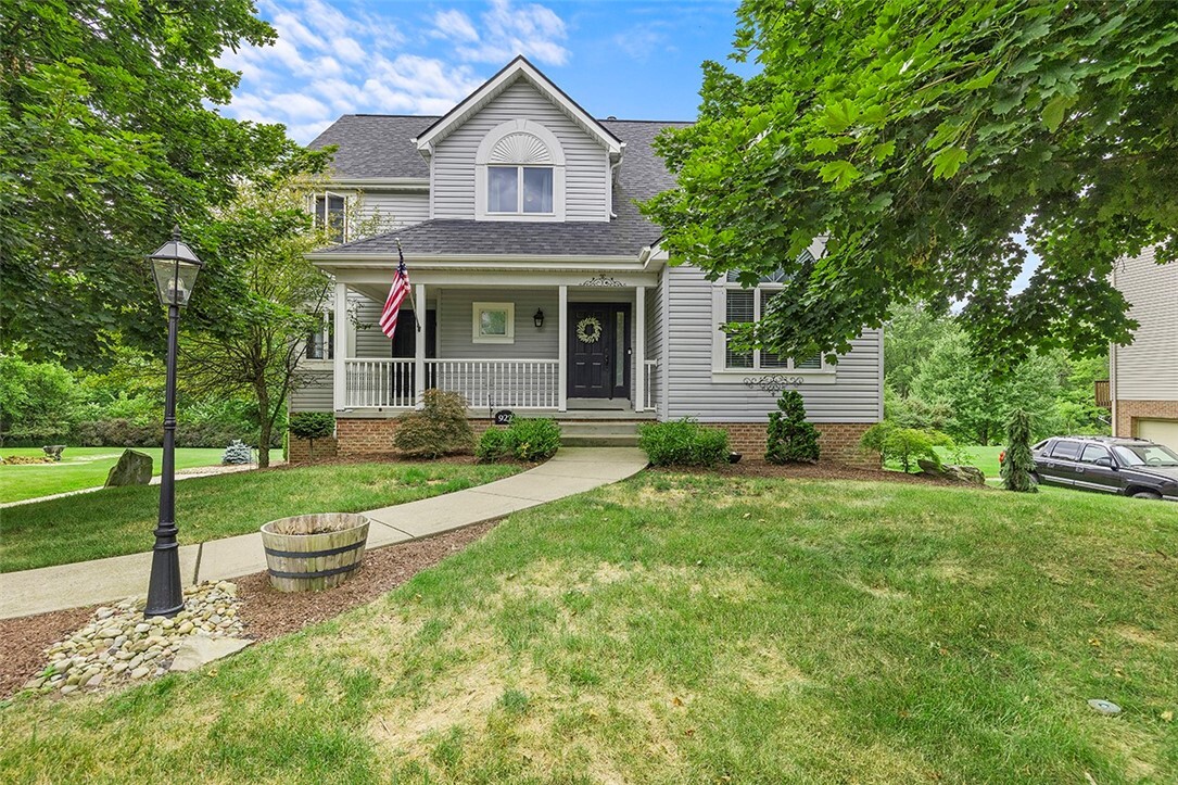 Property Photo: 922 Northridge Dr PA 16046